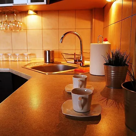 아파트 Apartament Sensitive *