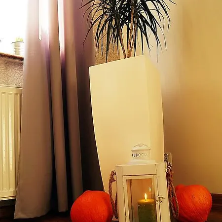 아파트 Apartament Sensitive