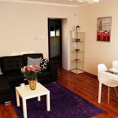 아파트 Apartament Sensitive *